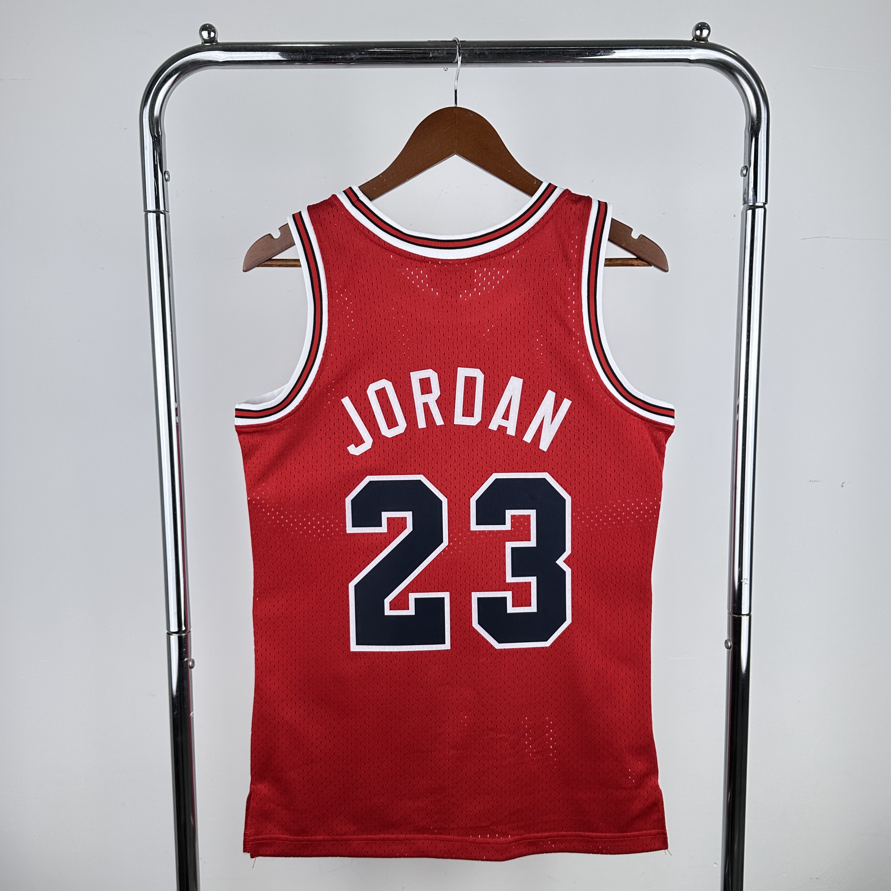 Men Chicago Bulls #23 Jordan Red Throwback 2024 NBA Jersey->chicago bulls->NBA Jersey